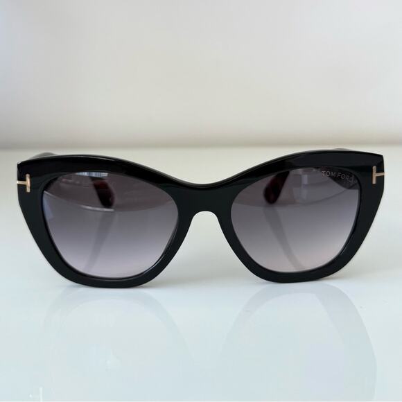 NEW!!! Tom Ford Cara TF940 05B women sunglasses Authentic main image 4